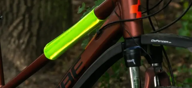 rękaw odblaskowy na rower